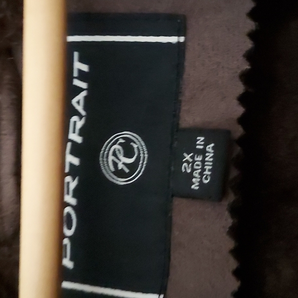 Size 2xl very warm taupe overcoat - Picture 3 of 3